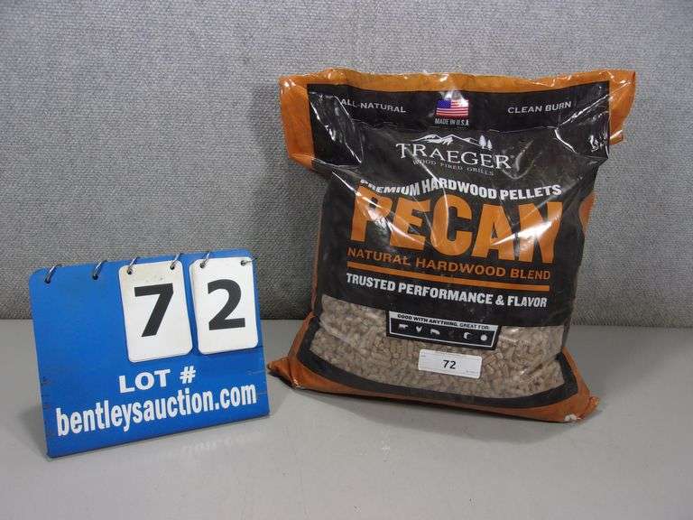 TRAEGAR PECAN NATURAL HARDWOOD BLEND PELLETS Bentley & Associates, LLC