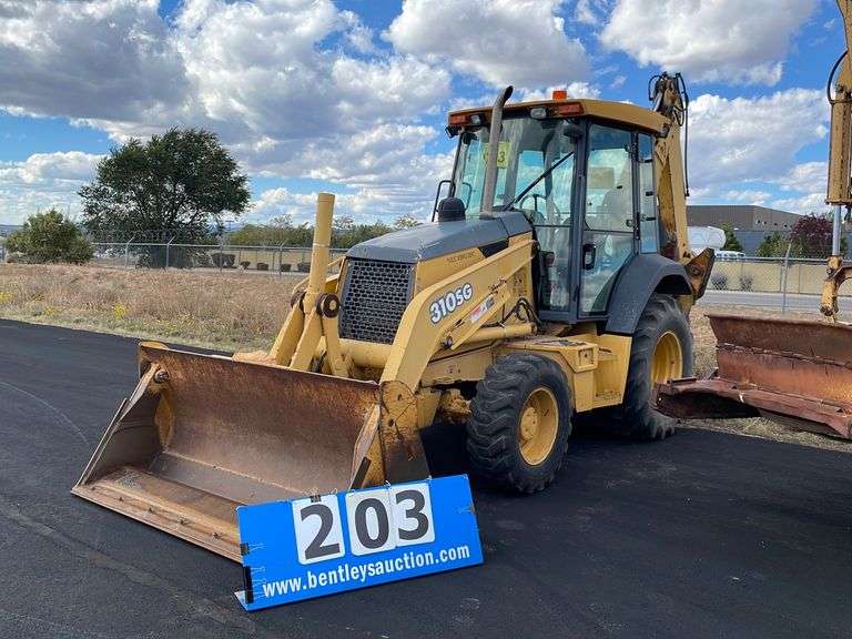 JOHN DEERE 310SG BACKHOE LOADER TRACTOR, 4,056 HOURS, CLAM SHELL BUCKET