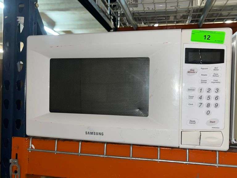SAMSUNG MICROWAVE USED, SCRATCHES, DENTS, DINGS, AS IS Bentley & Associates, LLC
