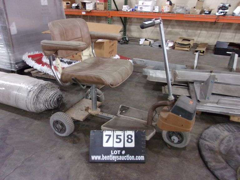 LARK 3 WHEEL ELECTRIC SCOOTER Bentley & Associates, LLC