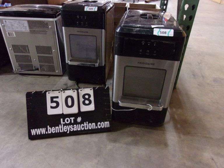 FRIGIDAIRE ICE MAKER, STAINLESS STEEL, MODEL EFIC235 Bentley