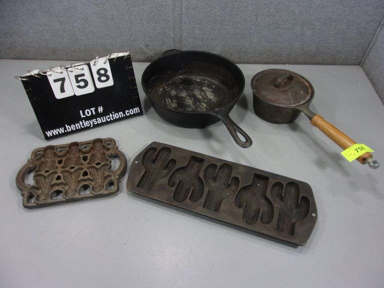 LOT (4) CAST IRON MOLDS & SKILLETS Bentley & Associates, LLC