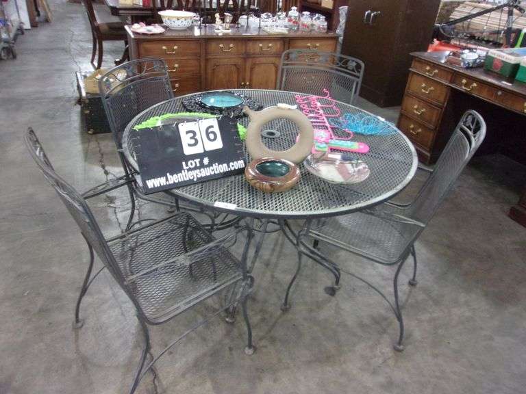 BLACK EXPANDED METAL PATIO SET ROUND TABLE, 4 CHAIRS LEAF PATTERN