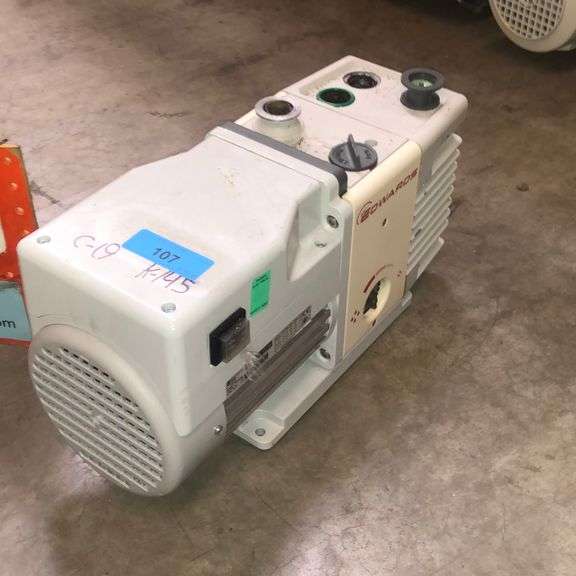 EDWARDS RV3 VACUUM PUMP Bentley & Associates, LLC