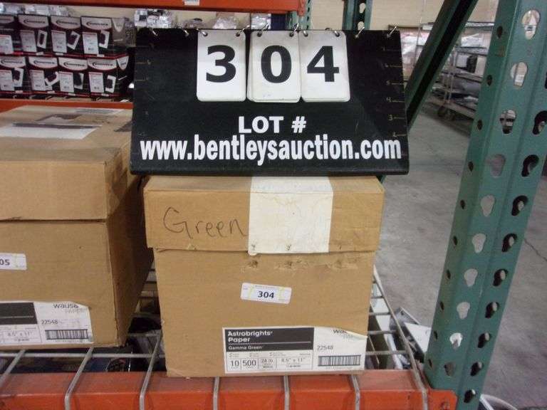 BOX WAUSAU PAPER GREEN CARDSTOCK/ CONSTRUCTION PAPER ALMOST FULL