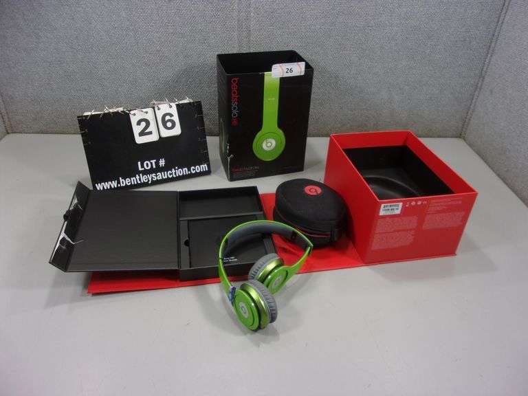 BEATS SOLO HEADPHONES DAMAGED GREEN Bentley & Associates, LLC