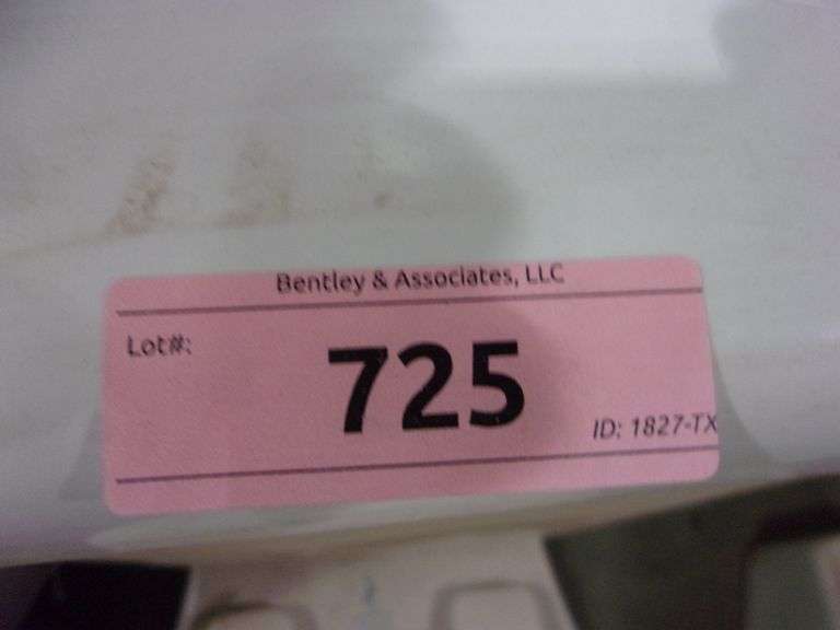 CRANE PLUMBING WHITE CERAMIC TOILET WITH SEAT & TANK Bentley