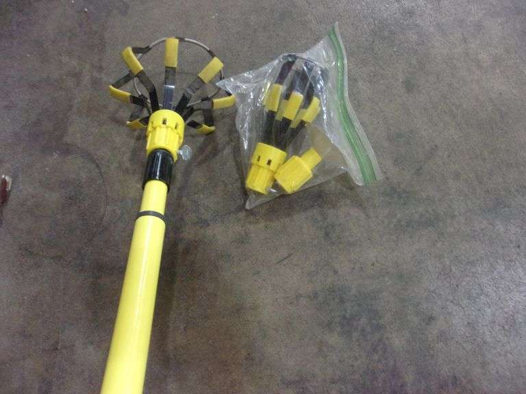 LIGHT BULB CHANGING POLE Bentley & Associates, LLC