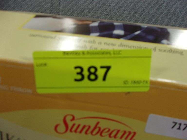 SUNBEAM WARMING THROW BLANKET Bentley & Associates, LLC