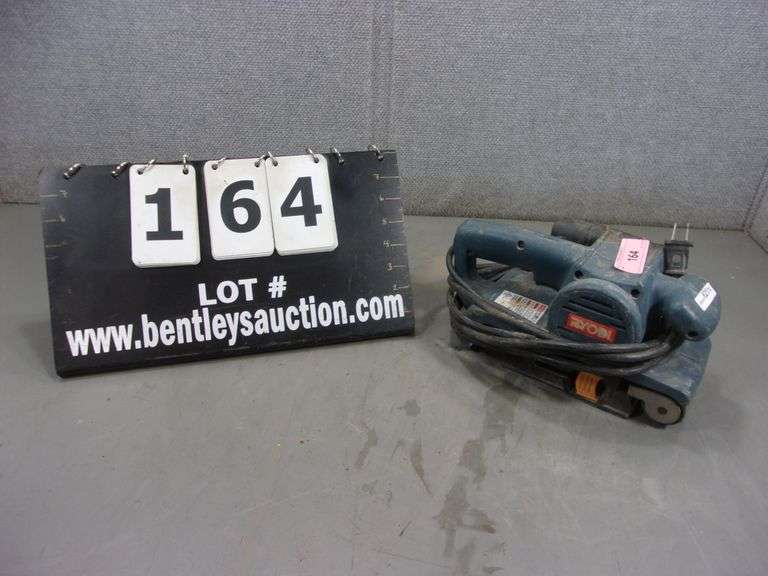 RYOBI HAND HELD ELECTRIC SANDER Bentley & Associates, LLC