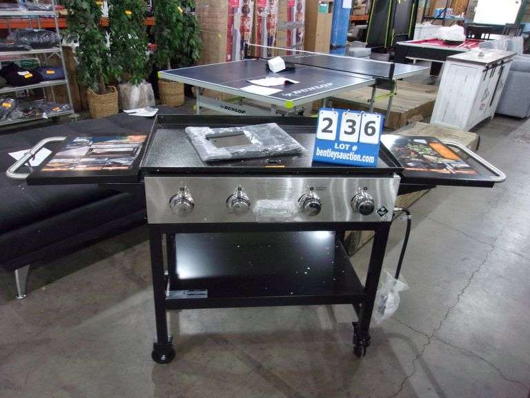 MEMBER'S MARK 4BURNER GRIDDLE GRILL SLIGHT DAMAGE Bentley