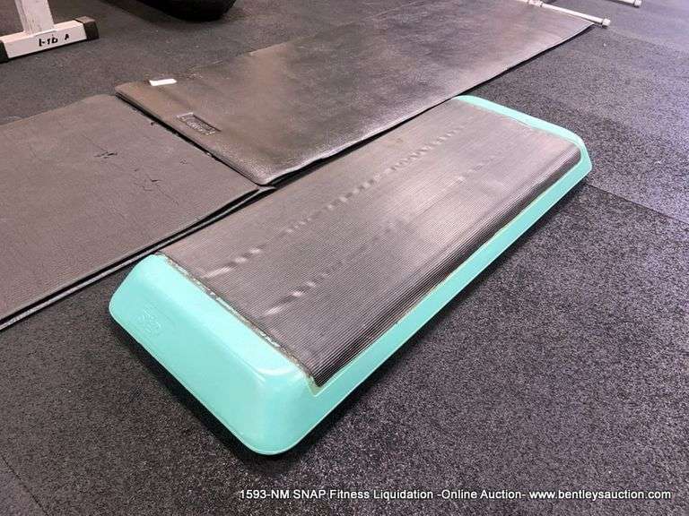 THE STEP AEROBIC PLATFORM Bentley & Associates, LLC