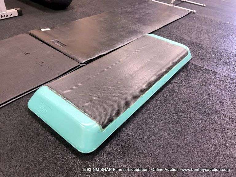 THE STEP AEROBIC PLATFORM Bentley & Associates, LLC