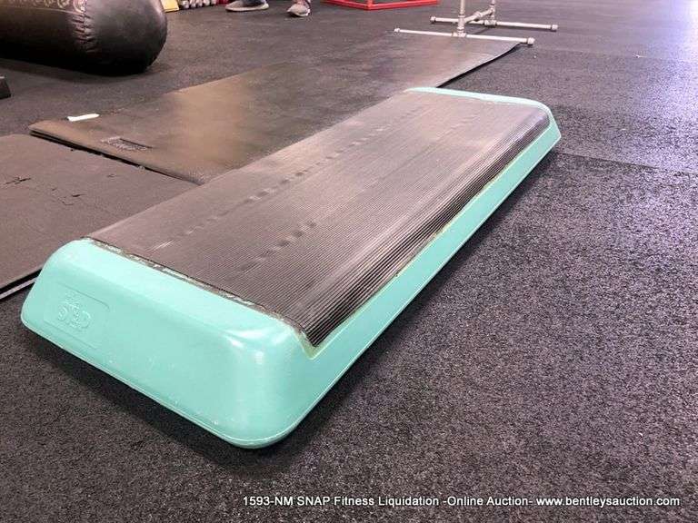 THE STEP AEROBIC PLATFORM Bentley & Associates, LLC