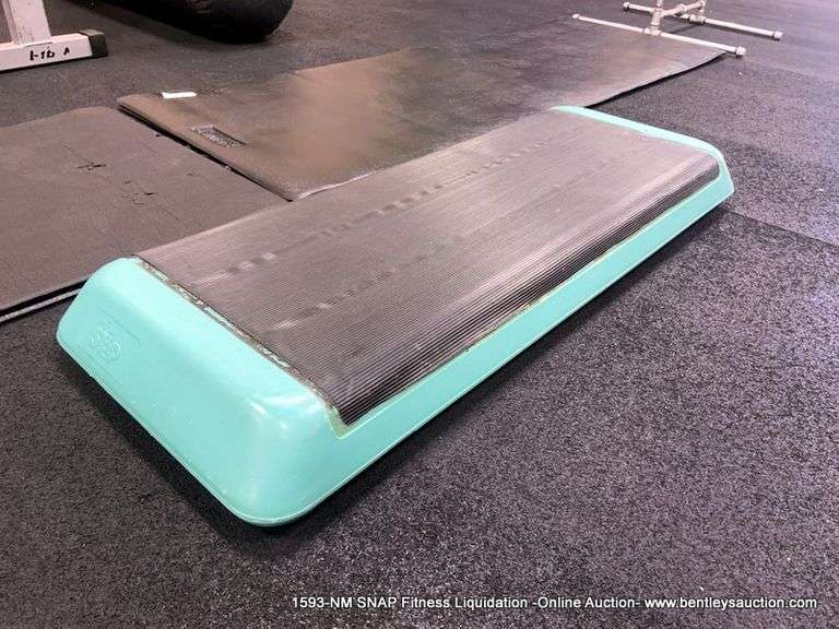 THE STEP AEROBIC PLATFORM Bentley & Associates, LLC