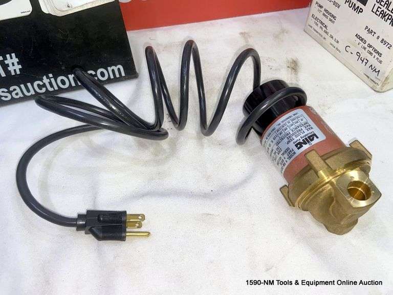 LAING SEALLESS LEAKPROOF RECIRCULATING PUMP W/ POWER CORD MODEL SM303
