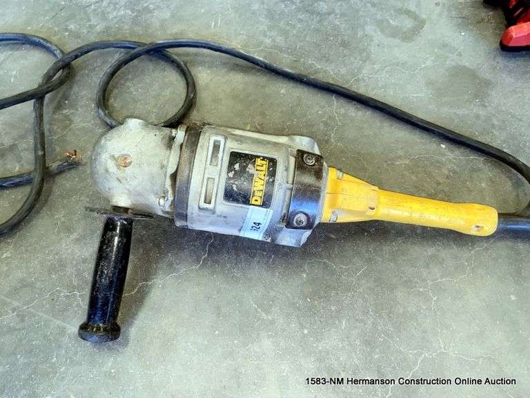 DEWALT DW494 ANGLE SANDER Bentley & Associates, LLC