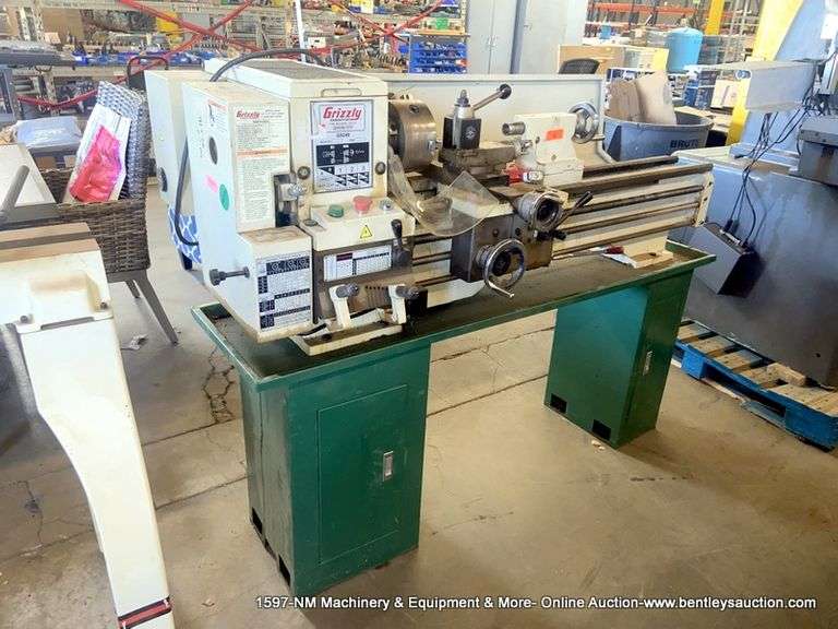 GRIZZLY FINE MACHINE TOOLS G9249 12" X 37" BELT DRIVE GAP BED LATHE