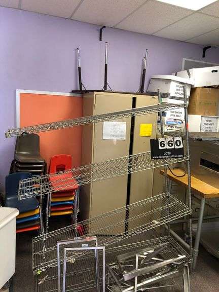 METRO RACK - MISSING 2 LEGS - Bentley & Associates, LLC