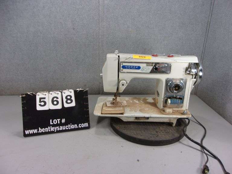VINTAGE MORSE ZIG/ZAG SEWING MACHINE CREAM ELECTRIC Bentley