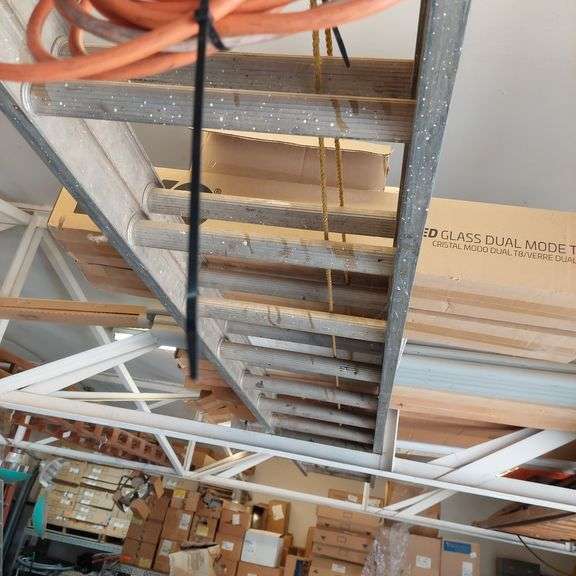 ALUMINUM 40 FT. LADDER Bentley & Associates, LLC