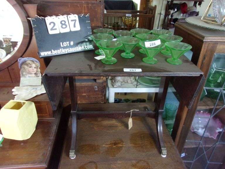 DUNCAN PHYFE DROP LEAF COFFEE TABLE Bentley & Associates, LLC