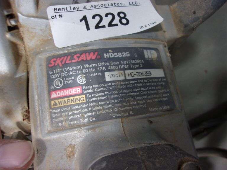 SKILSAW HD5825 WORM DRIVE CIRCULAR SAW Bentley & Associates, LLC