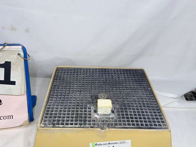 STAINED GLASS EDGE GRINDER Bentley & Associates, LLC