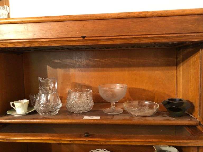 SHELF ASSORTED GLASS PIECES Bentley & Associates, LLC