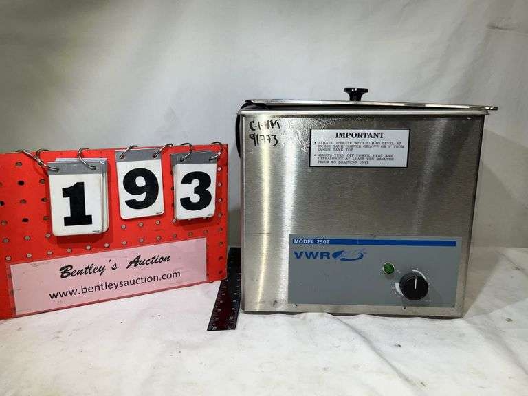 VWR ULTRASONIC CLEANER 250D MODEL 2SOT VWR Bentley & Associates, LLC