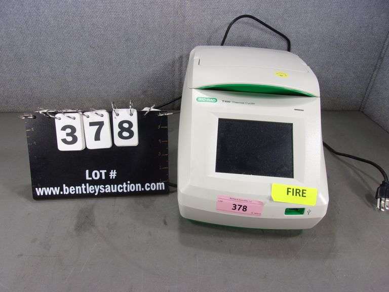 BIORAD T100 THERMAL CYCLER PCR REACTION UNIT S/N 621BR47672 (FIRE