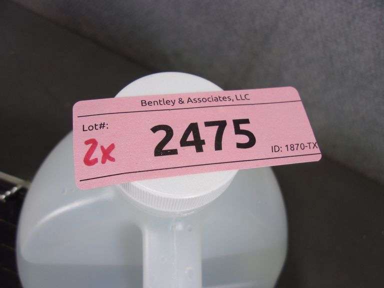 STERIS GALLON JUGS (1) SKLENZ & (1) LIQUIJET 2 (2X MONEY) Bentley