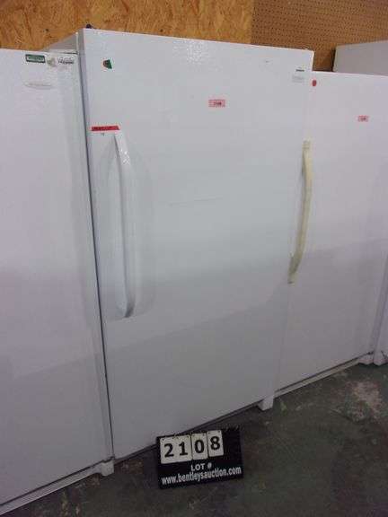 FRIGIDAIRE FFRU17B2QWD UPRIGHT FREEZER - YR-2018 (FIRE LABEL) - Bentley