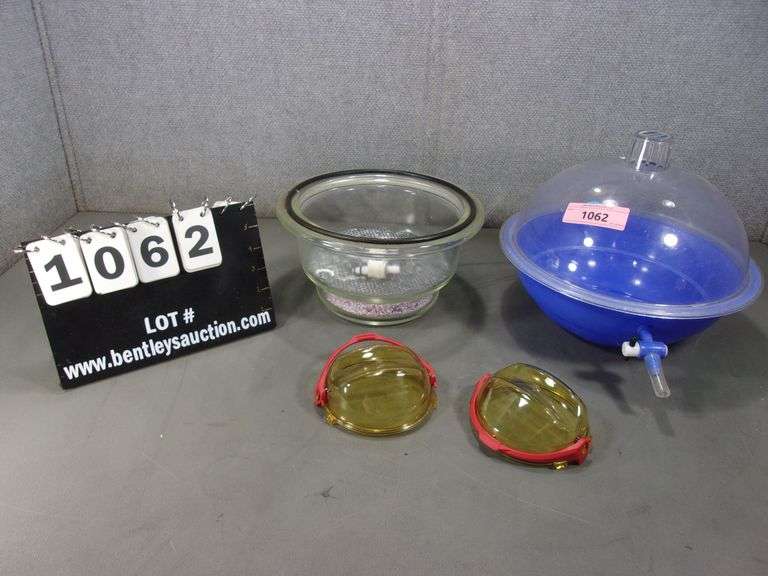 VACUUM SEALED DESICCATOR Bentley & Associates, LLC