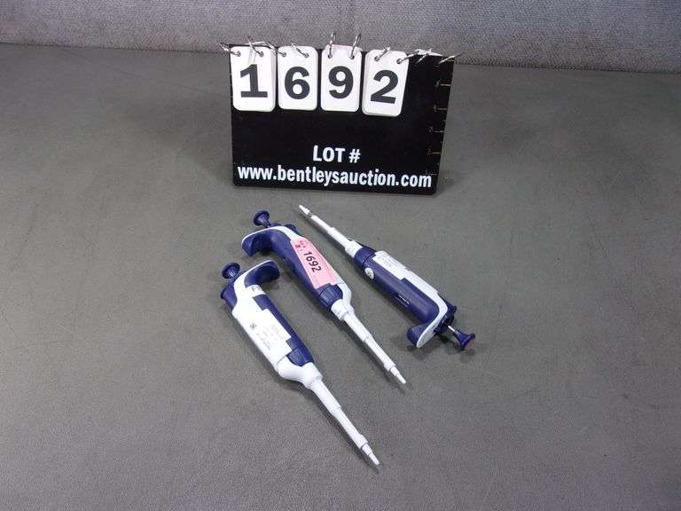 (3) RAININ PIPETLITE XLS 0.510 MICRO L MECHANICAL PIPET (FIRE LABEL