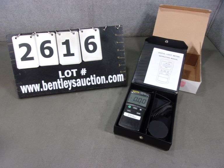 GENERAL TOOLS & INSTRUMENTS DIG JUMBO DIS LIGHT METER Bentley