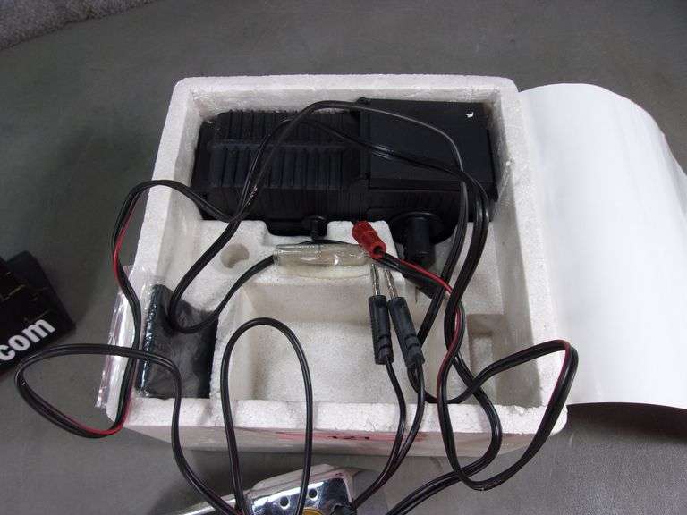 IEC "HODSON" LIGHT BOX & OPTICAL SET Bentley & Associates, LLC