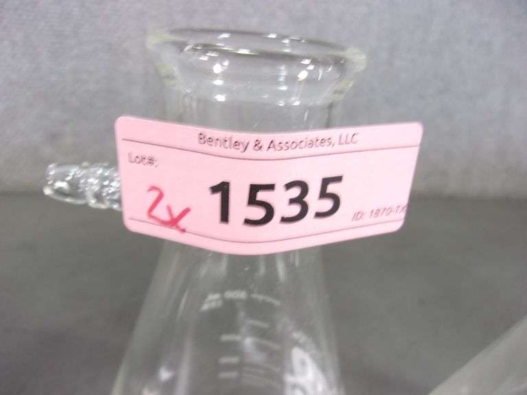 (1) PYREX 500ML ERLENMEYER FILTER FLASK, (1) KIMAX 1000ML ERLENMEYER