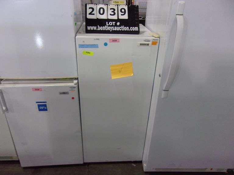 KELVINATOR/FRIGIDAIRE MFU07M3AW0 COMPACT UPRIGHT FREEZER (FIRE LABEL
