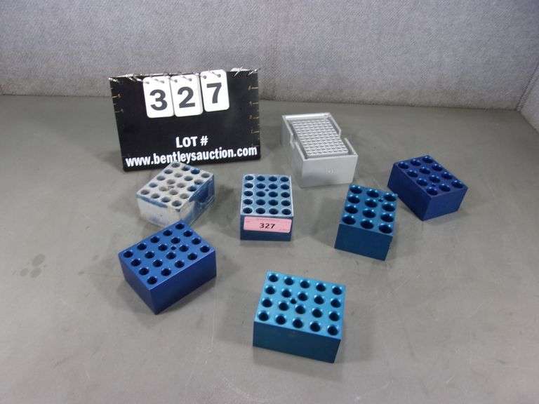 STACK BLUE SAMPLE VIAL HOLDERS/ PIPETTE TIP HOLDERS Bentley