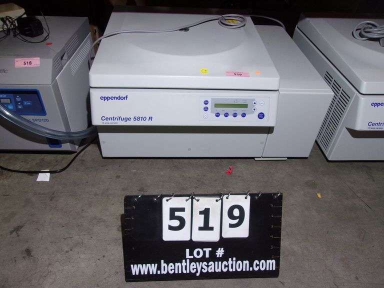 EPPENDORF CENTRIFUGE 5810R MODEL 5811F YEAR 2004 S/N 0030571