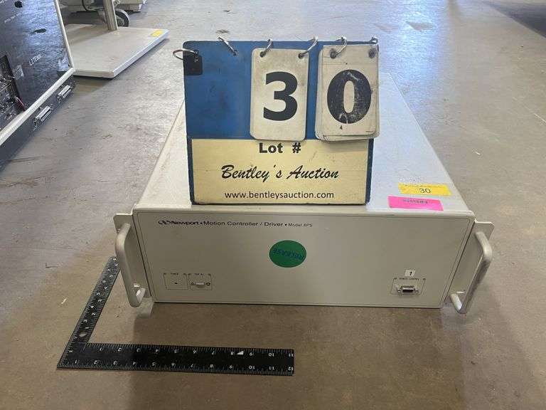 NEWPORT MODEL XPS MOTION CONTROLLER/ DRIVER Bentley & Associates, LLC