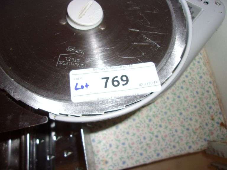 RIVAL ELECTRIC FOOD SLICER Bentley & Associates, LLC