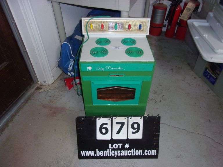 SUZY HOMEMAKER CHILD'S OVEN Bentley & Associates, LLC