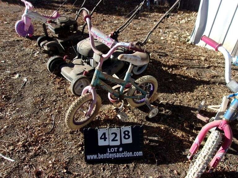 Huffy 18in Sea Star Kids Bicycle, for Kids Ages 4+, Training Wheels, Child, Purple