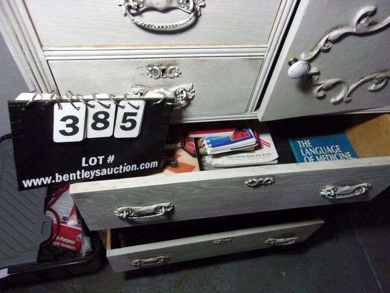 CONTENTS OF DRESSER ASSORTED MEDICAL BOOKS Bentley & Associates, LLC