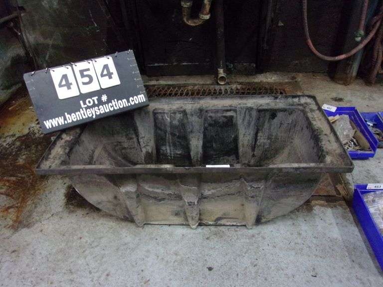 TIRE AIR LEAK WATER BATH W/ BRUSHES Bentley & Associates, LLC