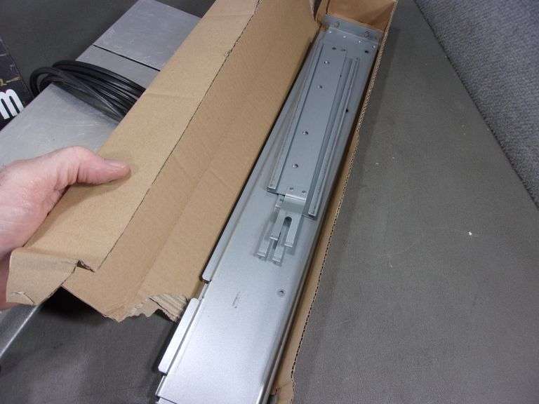 NETWORK RACK RAILS, 45 WATT HEATING ELEMENT HOT PLATE Bentley