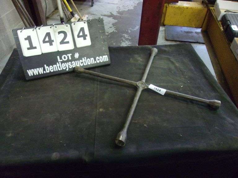4WAY TIRE IRON Bentley & Associates, LLC