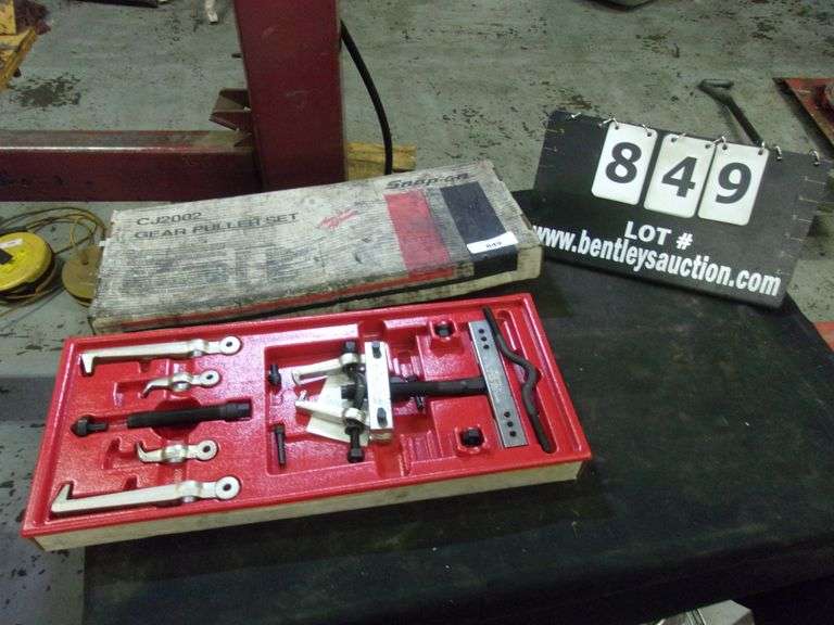 SNAPON GEAR PULLER SET CJ2002 Bentley & Associates, LLC